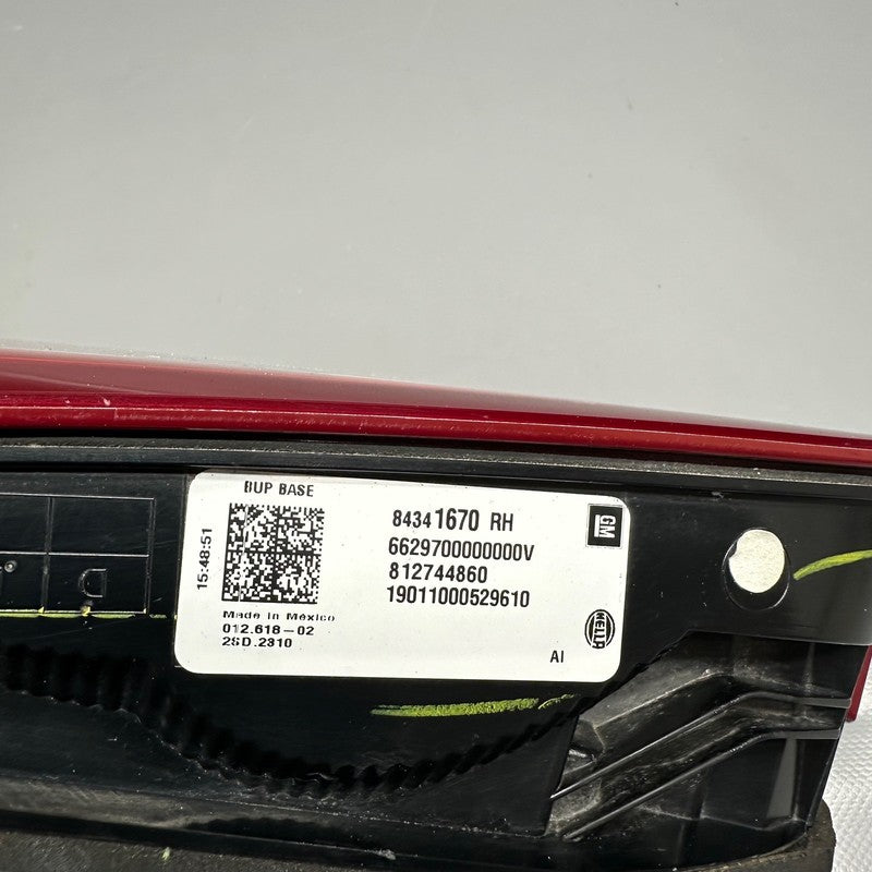 CHEVY EQUINOX TAIL LIGHT INNER RIGHT PASSENGER 2018 2019 OEM 84341670