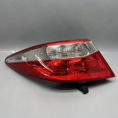 TOYOTA CAMRY TAIL LIGHT LEFT DRIVER 2015 2016 2017 HALOGEN OEM