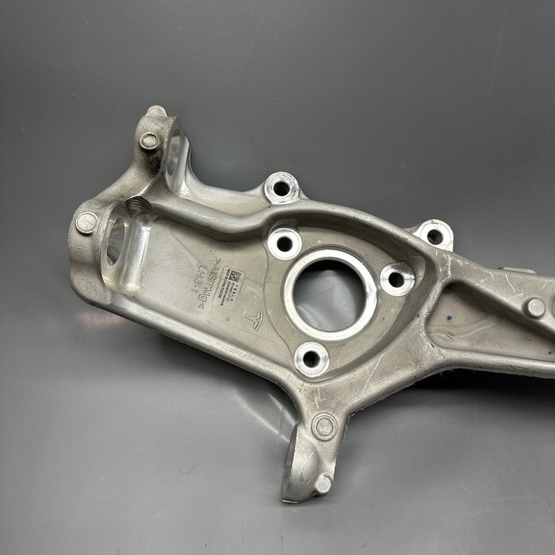 1044311-00-E TESLA MODEL 3 KNUCKLE LEFT FRONT 2017 2018 2019 2020 2021 2022 2023 OEM