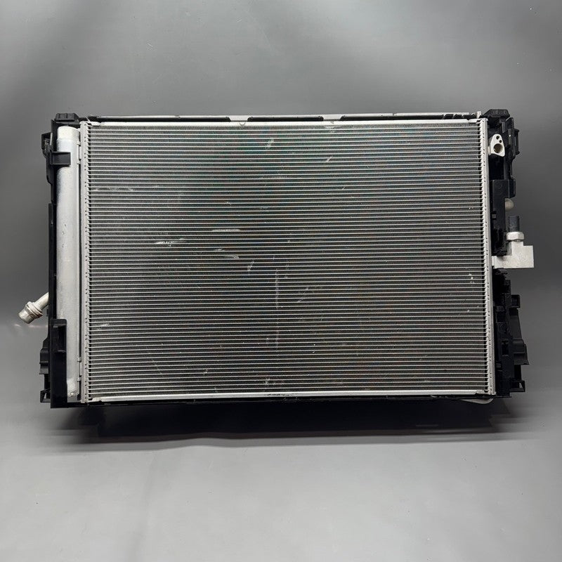 A2045003703 MERCEDES BENZ E350 E550 COOLANT RADIATOR 2010 2011 2012 2013 2014 2015 OEM