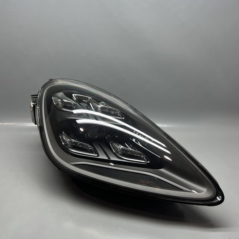 PORSCHE CAYENNE GTS HEADLIGHT RIGHT PASSENGER 2019 2020 2021 OEM 9Y094