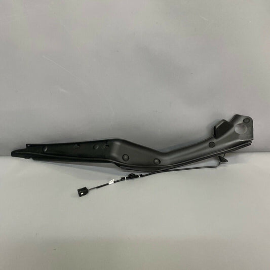 1037560-00-E TESLA MODEL X LEFT REAR DOOR PINCH SENSOR CARRIER 2016 2017 2018 2019 OEM