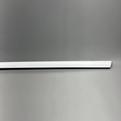 1495722-00-B TESLA MODEL Y DOOR WINDOW OUTER BELT RIGHT REAR 2020 21 22 2023 OEM 1495722-00-B