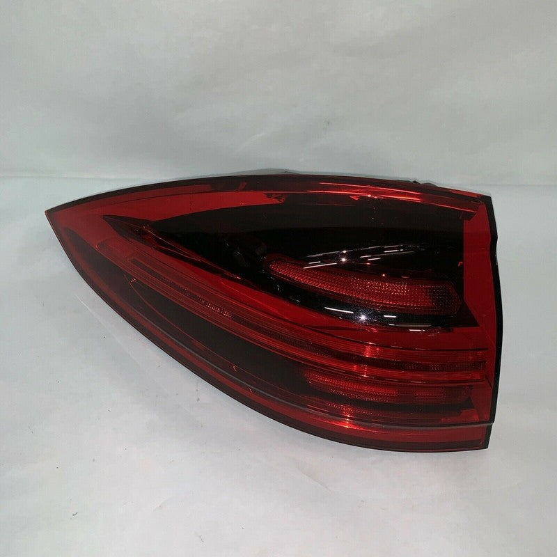 7P5945207H PORSCHE CAYENNE TAIL LIGHT LEFT DRIVER 7P5945207H 2015 2016 LED OEM