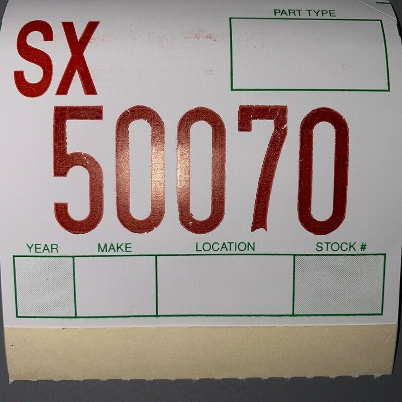 670035235 MASERATI LEVANTE RIGHT FRONT DOOR TRIM MOLDING 2017 2018 2019 OEM 670035235