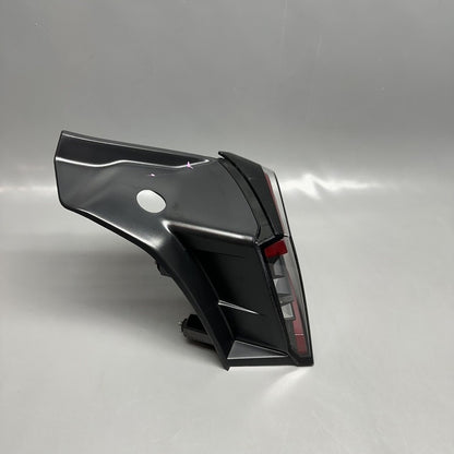 1077398-00-H TESLA MODEL 3 TAIL LIGHT RIGHT PASSENGER 2017 2018 2019 2020 2021 1077398-00-H