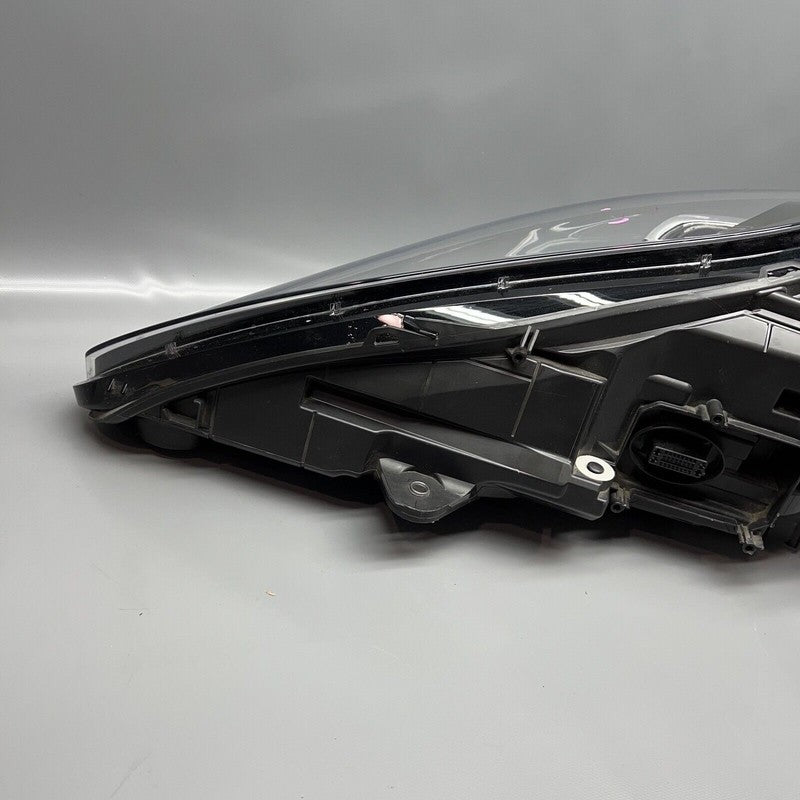 95B941010AR PORSCHE MACAN HEADLIGHT RIGHT PASSENGER FULL LED 2019 2020 2021 OEM 95B941010AR
