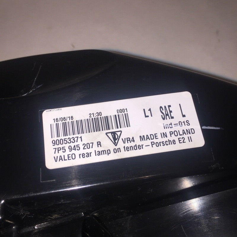 7P5945207R PORSCHE CAYENNE LEFT DRIVER SIDE TAIL LIGHT 2015 2016 2017 LED OEM