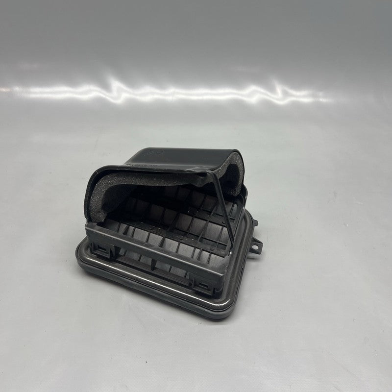 4G8819302 AUDI A7 QUARTER PANEL AIR VENT RIGHT REAR 2012 2013 2014 2015 2016 2017 2018 OEM