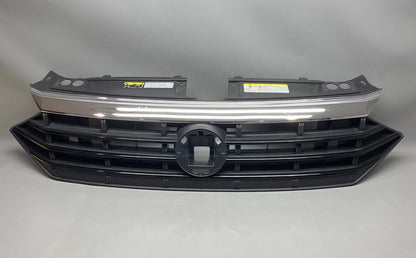 17A853653E VOLKSWAGEN JETTA GRILLE UPPER 17A853653E 2019 2020 OEM
