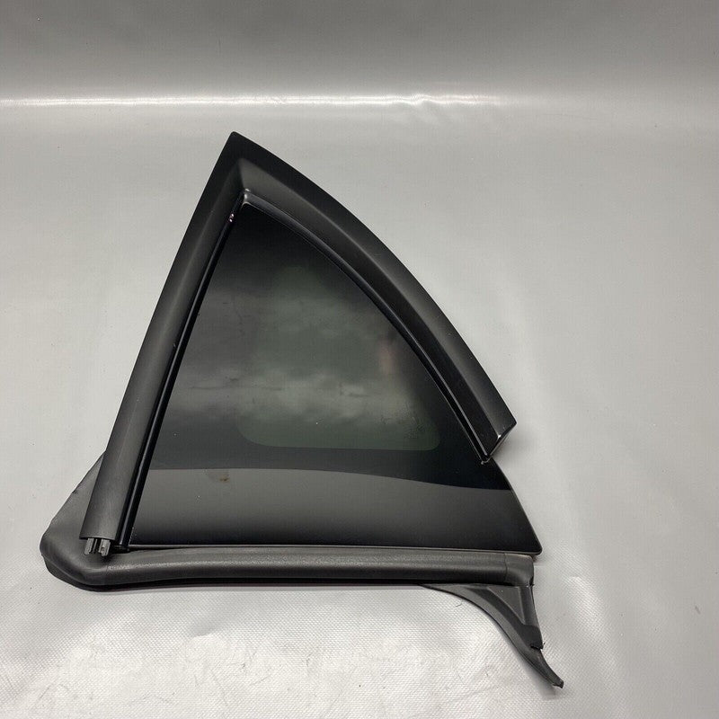 1495740-99-H TESLA MODEL Y QUARTER GLASS LEFT REAR 2020 2021 2022 2023 OEM 1495740-99-H