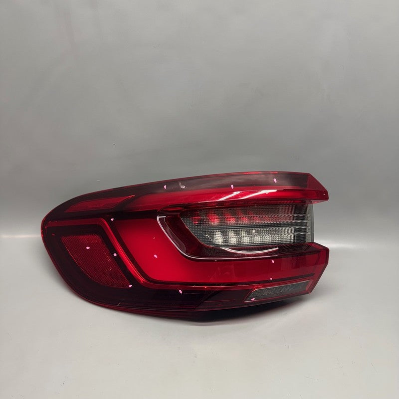 BMW X5 TAIL LIGHT LEFT DRIVER X5M 2019 2020 2021 2022 2023 OEM 3744226