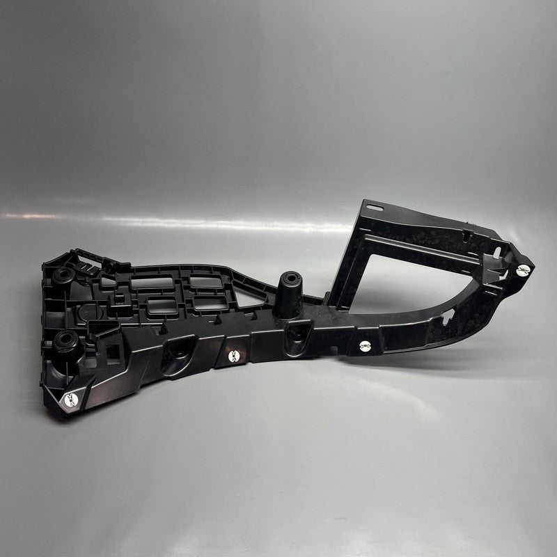95B807254C PORSCHE MACAN REAR BUMPER BRACKET RIGHT 2015 16 17 18 19 20 2021 OEM 95B807254C