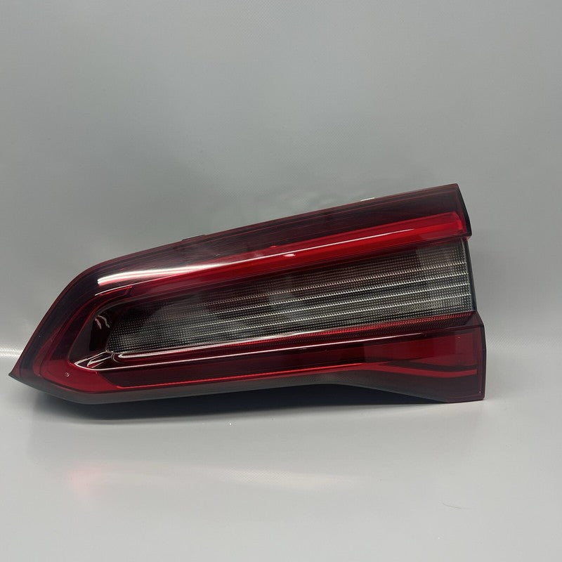 H8793199805 BMW X5 TAIL LIGHT RIGHT PASSENGER INNER 2019 2020 2021 OEM 8793199807