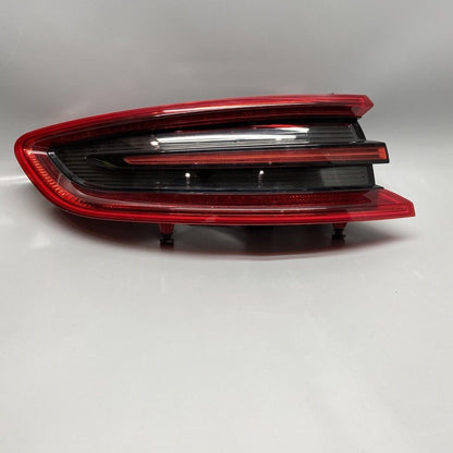 95B945095E PORSCHE MACAN TAIL LIGHT LEFT DRIVER 2015 2016 2017 LED OEM 95B945095E