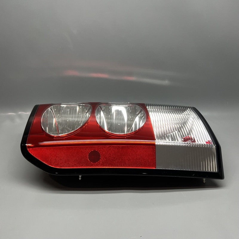 LAND ROVER DISCOVERY 4 TAIL LIGHT LEFT DRIVER 2010 2011 2012 2013 OEM 