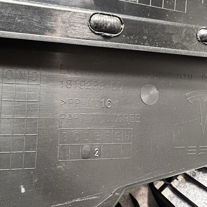 1819233-00 TESLA CYBERTRUCK DOOR PANEL LEFT REAR 2024 2025 OEM 1819233-00