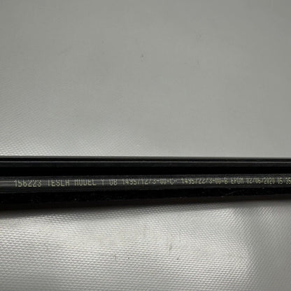 1495712-00-C TESLA MODEL Y DOOR WINDOW MOLDING LEFT REAR 2020 2021 2022 2023 OEM 1495712-00-C