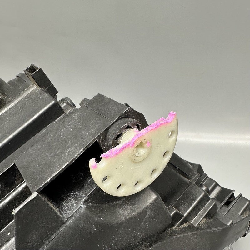 A2308202461 MERCEDES BENZ SL63 HEADLIGHT RIGHT PASSENGER SL550 XENON 2009 2010 2011 2012 OEM