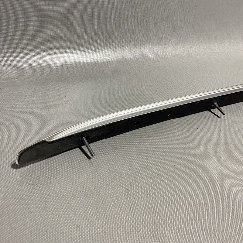 9Y0860043B PORSCHE CAYENNE ROOF RAIL LEFT 9Y0860043B 2019 2020 OEM