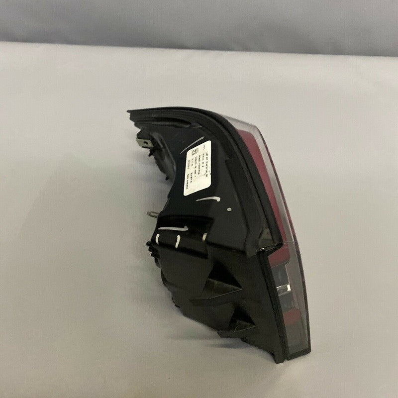 TESLA MODEL X TAIL LIGHT RIGHT PASSENGER 2016 2017 2018 LED OEM