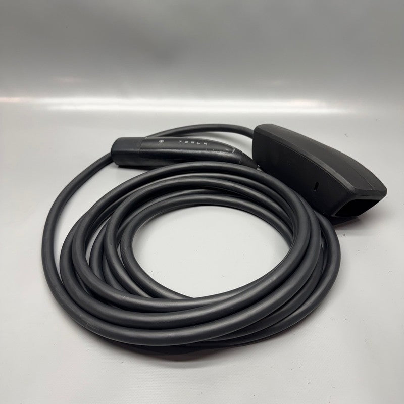 TESLA CYBERTRUCK CHARGER MOBILE CONNECTOR GEN 3 OEM 1937825-00-D