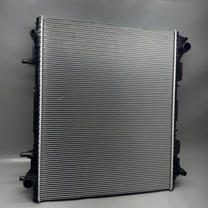 RANGE ROVER VELAR RADIATOR 2017 2018 2019 OEM JPLA-8005-BC