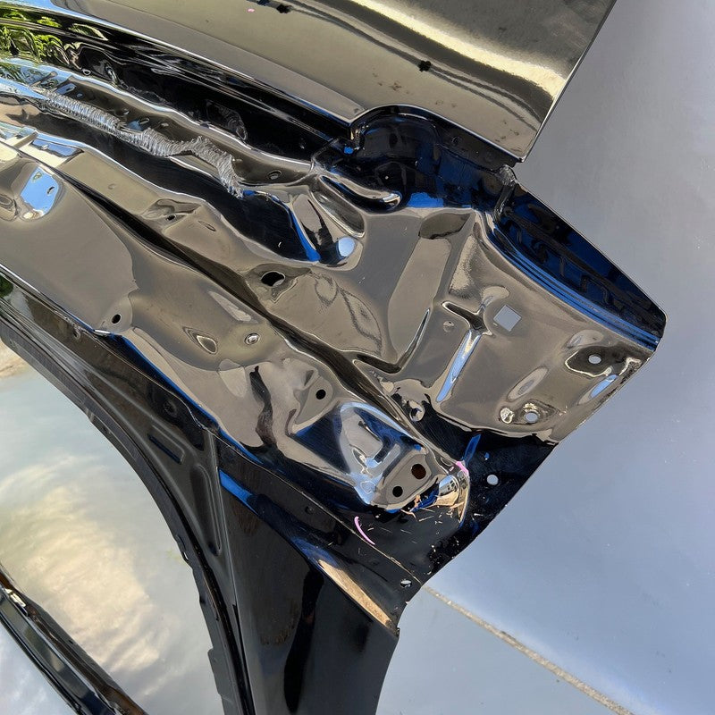 TESLA MODEL Y JUNIPER LIFT GATE 2025 2026 OEM DAMAGED