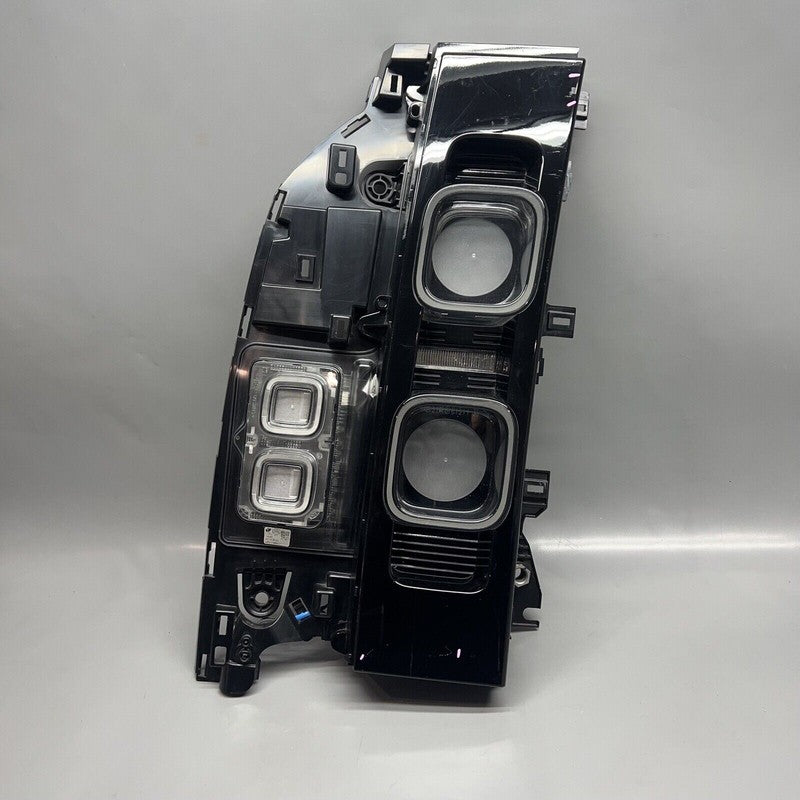 L8B3-13405-A LAND ROVER DEFENDER TAIL LIGHT LEFT DRIVER 2020 2021 2022 OEM L8B3-13405-A