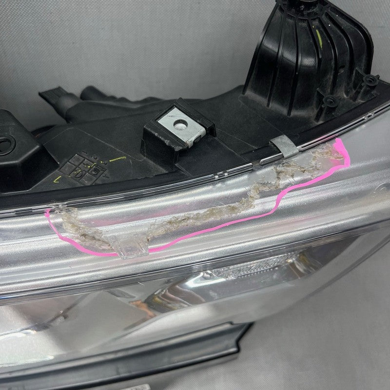 RAM 1500 HEADLIGHT RIGHT PASSSENGER 2019 2020 2021 2022-2025 HALOGEN D