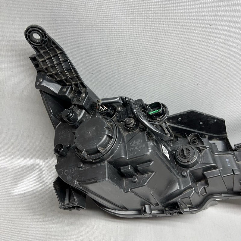 HYUNDAI ELANTRA HEADLIGHT LEFT DRIVER 2019 2020 HALOGEN OEM