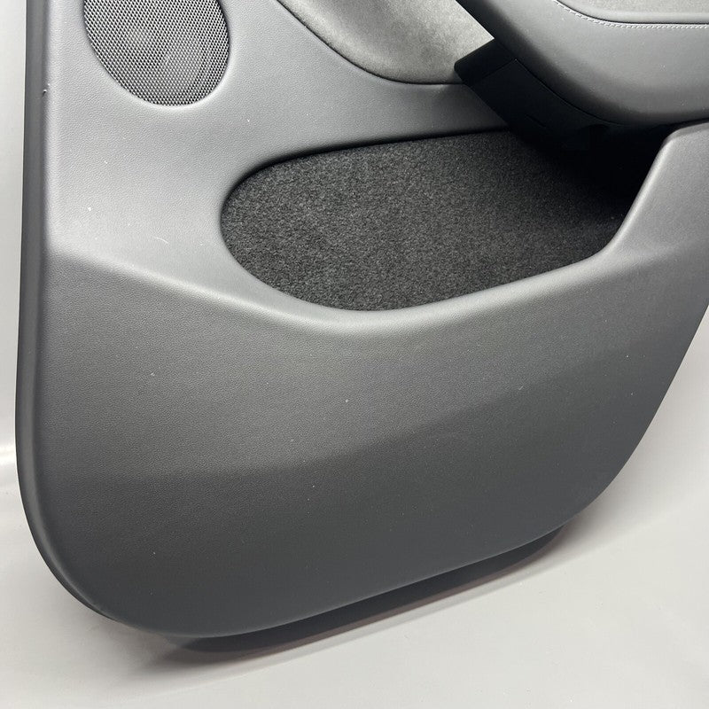 2000297-00-B TESLA MODEL Y DOOR PANEL RIGHT REAR 2020 2021 2022 2023 OEM 2000297-00-B