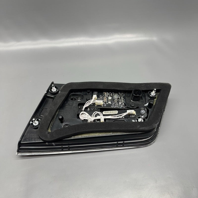 6005922-00-E TESLA MODEL S TAIL LIGHT INNER LEFT DRIVER 2012 2013 2014 2015 OEM 6005922-00-E