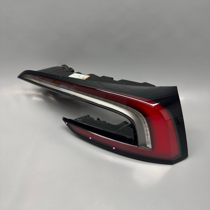 TESLA MODEL 3 TAIL LIGHT RIGHT PASSENGER 2024 2025 2026 OEM 1691500-00