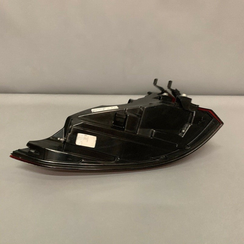 7P5945208H PORSCHE CAYENNE TAIL LIGHT RIGHT PASSENGER SIDE 2015 2016 2017 LED OEM 
