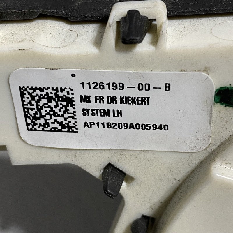 1126199-00-B TESLA MODEL X DOOR LOCK LATCH LEFT FRONT 1126199-00-B 2018 2019 2020 2021 OEM