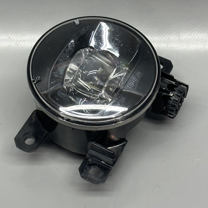 670033497 MASERATI LEVANTE FOG LIGHT LEFT RIGHT 2017 2018 2019 2020 OEM 670033497