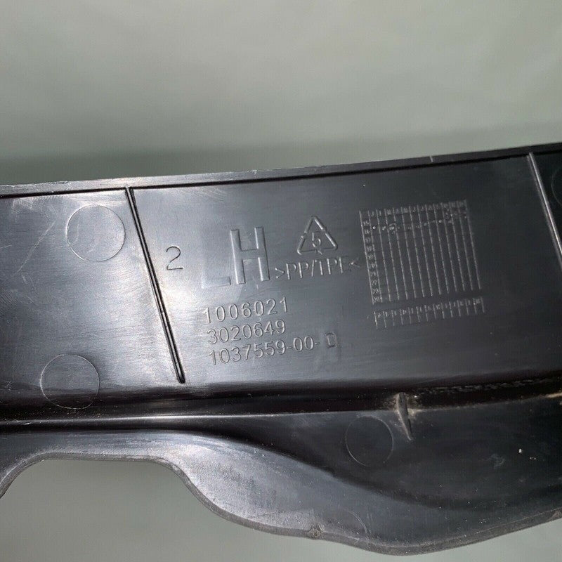 1037559-00-D TESLA MODEL X LEFT TRIM PANEL MOULDING WITH SENSOR 2015 2016 2017 2018 OEM