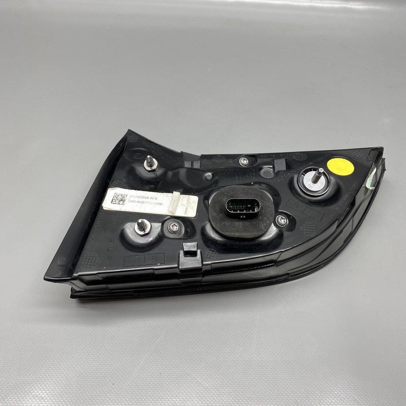 TESLA MODEL Y  TAIL LIGHT TRUNK LEFT DRIVER 1502088-00-B 2020 21 2022 