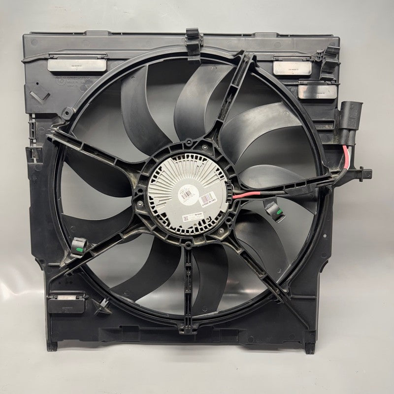 8619626 BMW 530 RADIATOR FAN 540 2016 2017 2018 2019 2020 OEM 8619626