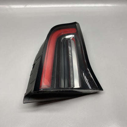 1502088-00-B TESLA MODEL Y  TAIL LIGHT TRUNK LEFT DRIVER 1502088-00-B 2020 21 2022 2023 OEM