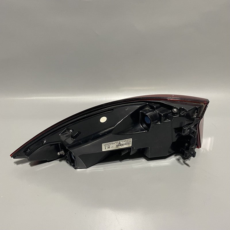 7P5945208H PORSCHE CAYENNE TAIL LIGHT RIGHT PASSENGER SIDE LED OEM 2015 2016 2017 