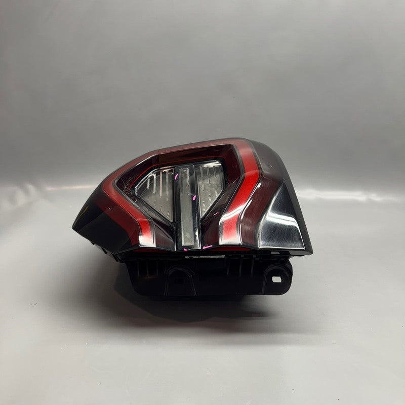 BMW X3 TAIL LIGHT RIGHT PASSENGER LED 2022 2023 2024 OEM 4946305007