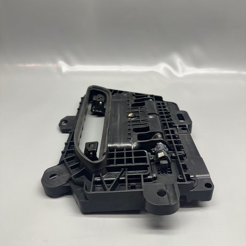 TESLA MODEL S DOOR HANDLE LEFT FRONT GEN2 2017 2018 2019 1046121-00-G