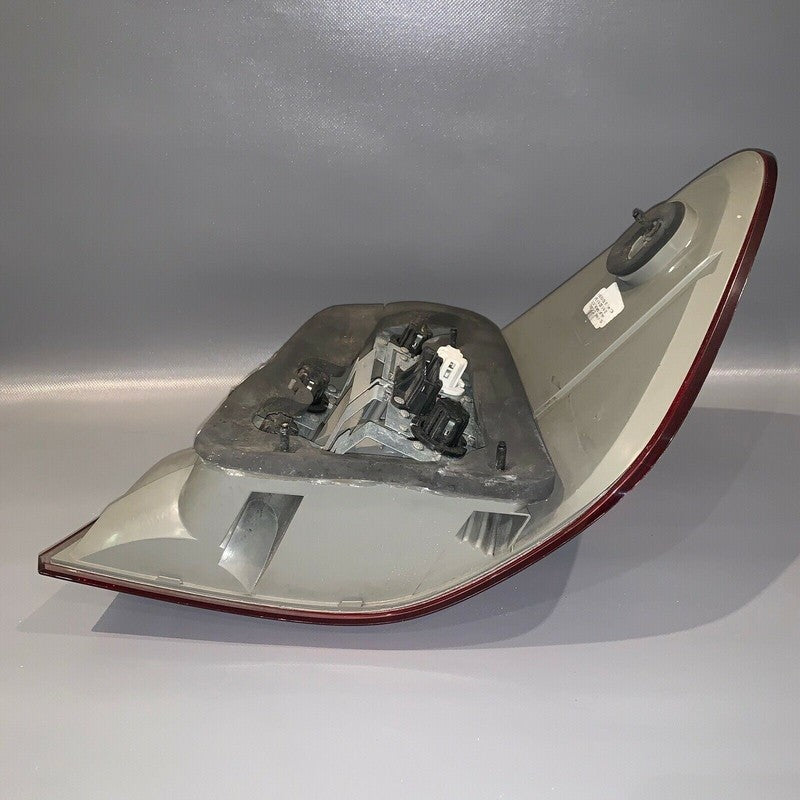 A1648201964 MERCEDES BENZ ML63 ML350 LEFT DRIVER SIDE TAIL LIGHT 2006 2007 2008 OEM