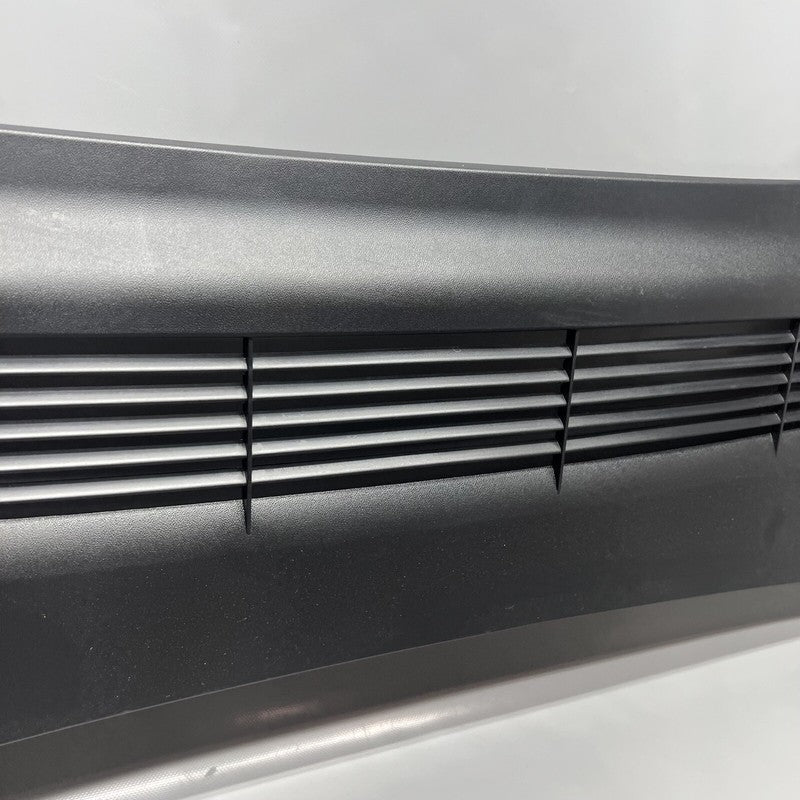 1619812-00-B TESLA MODEL Y WINDSHIELD WINDOW WIPER COWL PANEL 2020 21 22 2023 1619812-00-B
