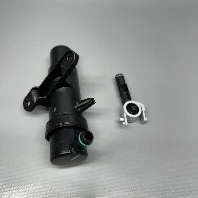 C2P13238 JAGUAR XK XKR WASHER PUMP RIGHT 2007 2008 2009 2010 2011 2012 2013 2014 OEM