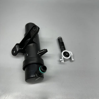 C2P13238 JAGUAR XK XKR WASHER PUMP RIGHT 2007 2008 2009 2010 2011 2012 2013 2014 OEM