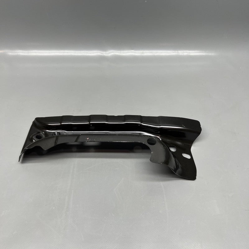 TESLA MODEL 3 DIVIDER BAR RIGHT REAR  2024 2025 OEM 1832334-00-A