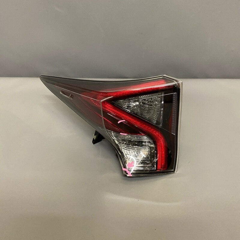 81550-0R030 TOYOTA PRIUS TAIL LIGHT LEFT DRIVER 81550-0R030 2016 2017 2018 LED OEM